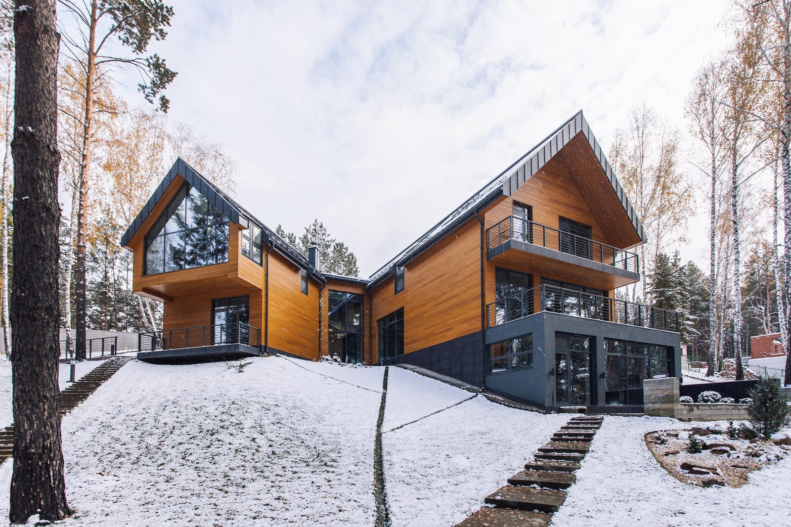 Landform House As An Interaction Between Architecture And Nature