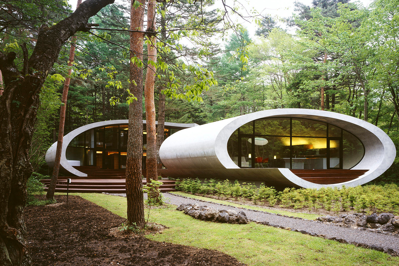 Massive Reinforced Concrete Shell Blends The Nature In Japan