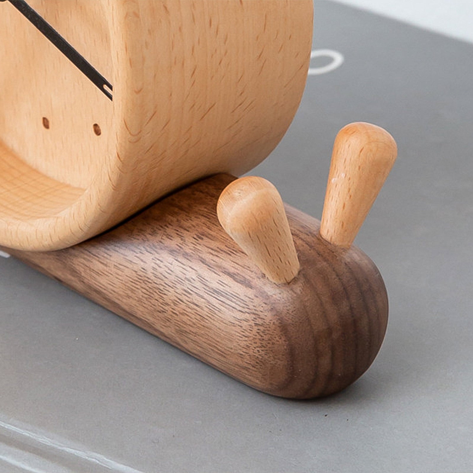 Simple Wooden Japanese Desk Clock Design You can't Miss it in 2021