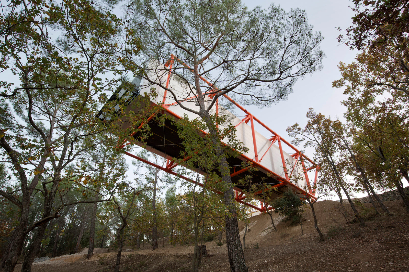 Richard Rogers Balances His Final Artwork Over A Vineyard In Provence