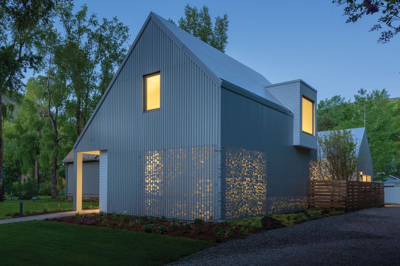Victorian House Adds An Extension Music Box Facades