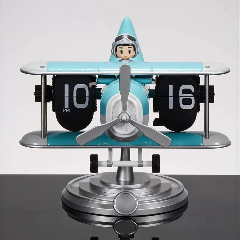 Proppeller Plane Flip Clock