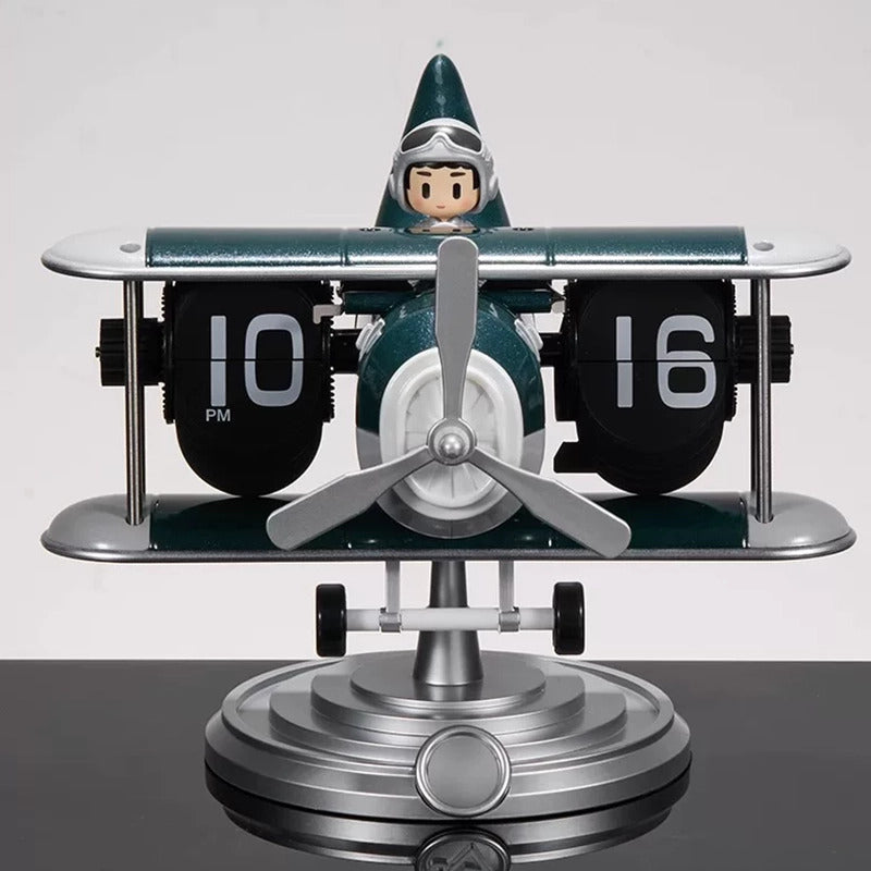 Proppeller Plane Flip Clock