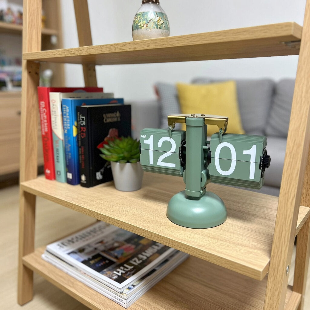 Retro Nordic Scale Flip Clock