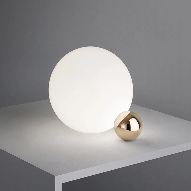 Fera Table Lamp