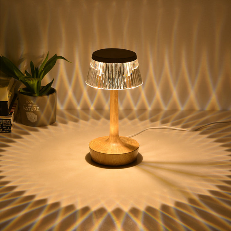 Lucc Table Lamp