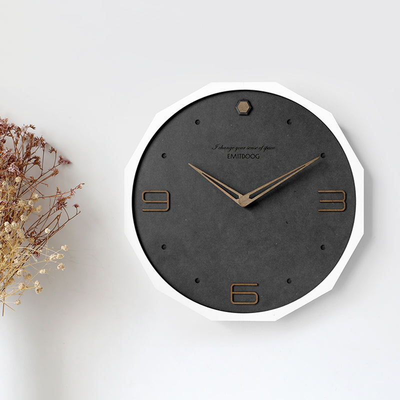EMITDOOG Incessant Polygon Wall Clock