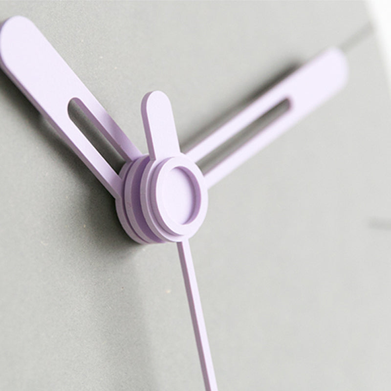 EMITDOOG Point Gray Wall Clock