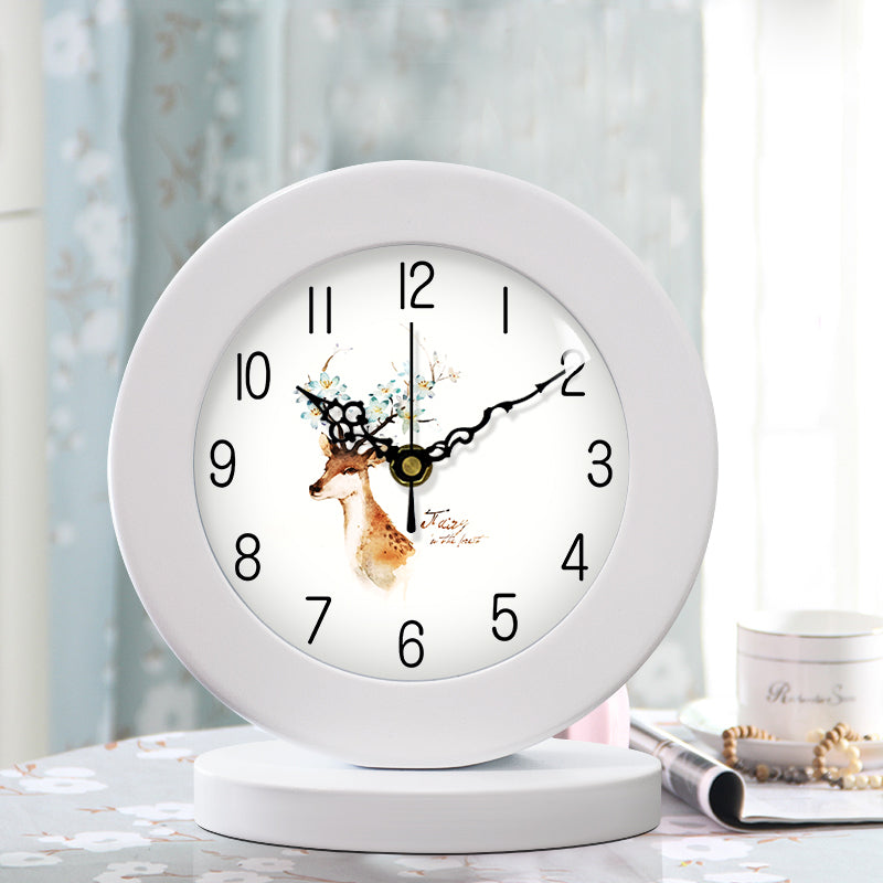 Duffaisda White Wooden Clock