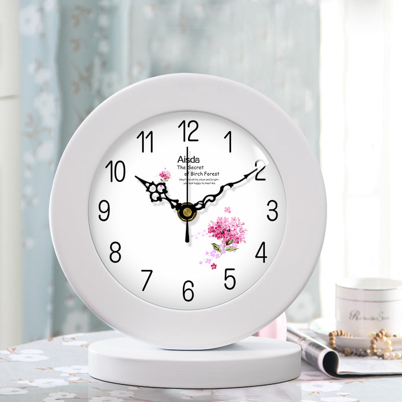 Duffaisda White Wooden Clock