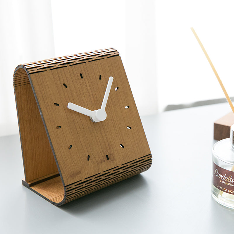 Chanian Pine Minimalist Clock