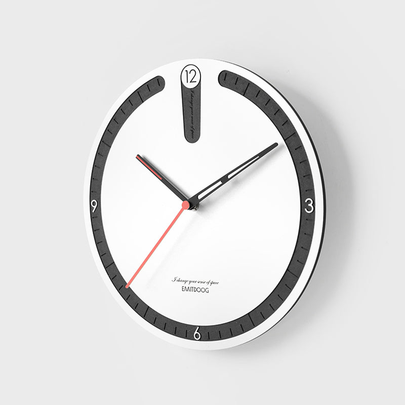 EMITDOOG Round Point Wall Clock