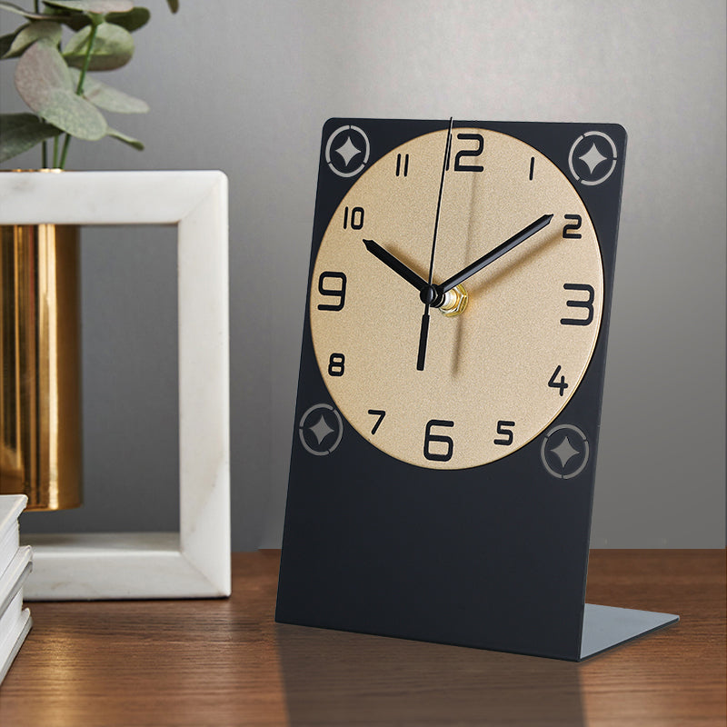 Moderna 70° Nordic Star Clock