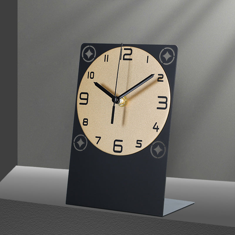Moderna 70° Nordic Star Clock