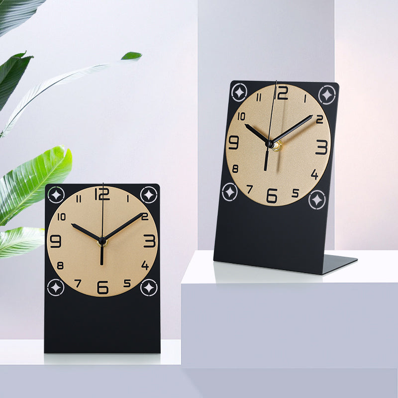 Moderna 70° Nordic Star Clock