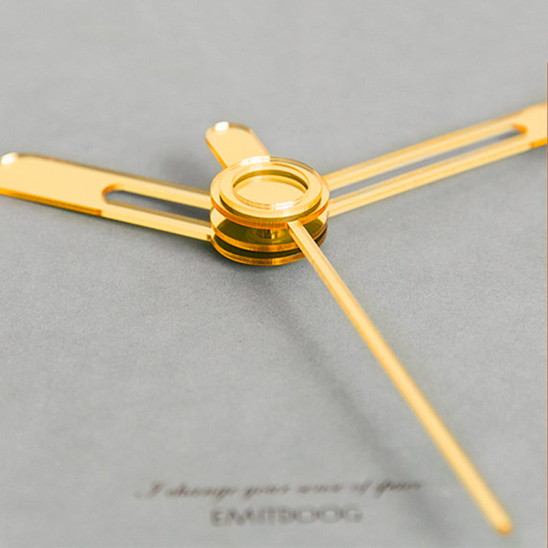 EMITDOOG Point Gray Wall Clock