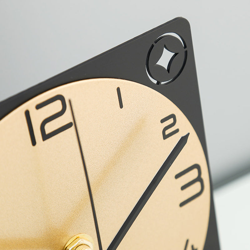 Moderna 70° Nordic Star Clock