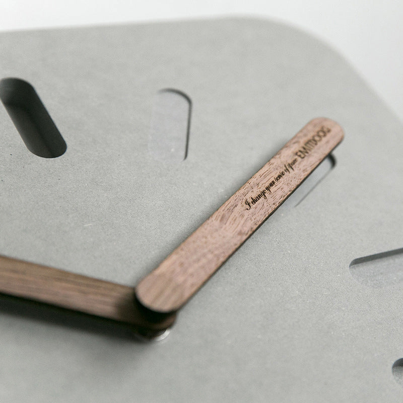 EMITDOOG Shadow Wall Clock