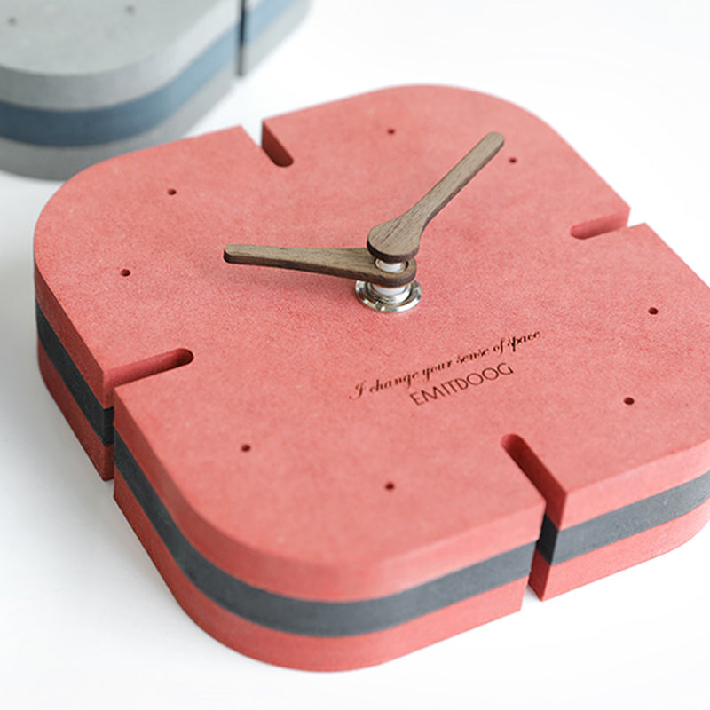 EMITDOOG Square Minimalist Forescoler Clock