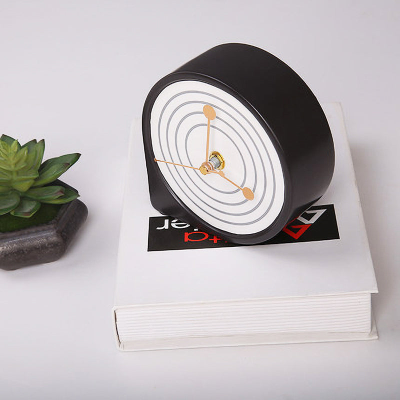 Nordic Light Planet Clock