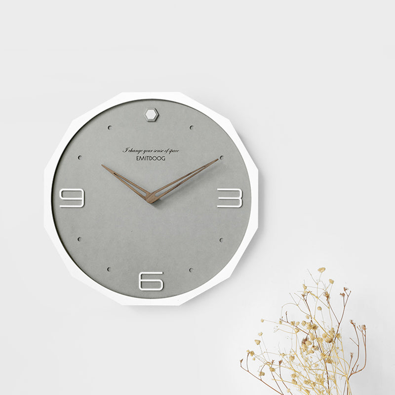 EMITDOOG Incessant Polygon Wall Clock