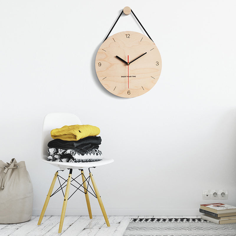 Akkaria Simple Hanging Clock
