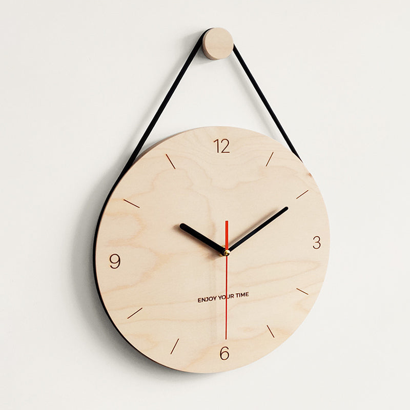 Akkaria Simple Hanging Clock