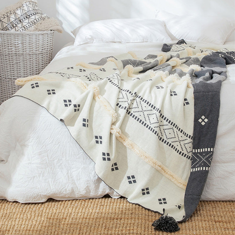 Ami Tufted Gray Throw