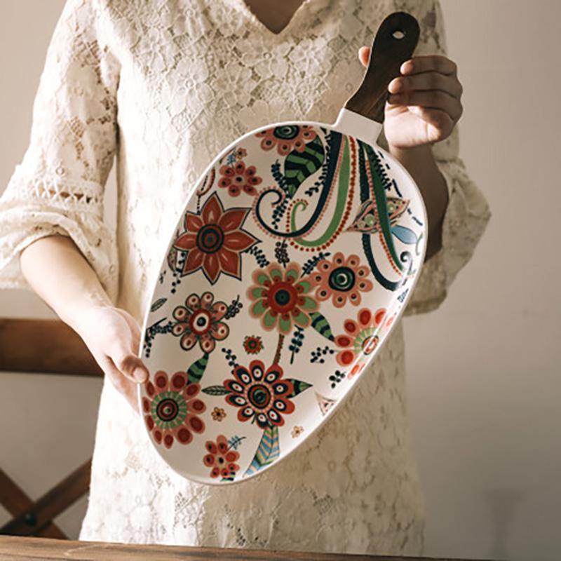 Batèk Floral Handle Ellipse Plate - TOV Collection