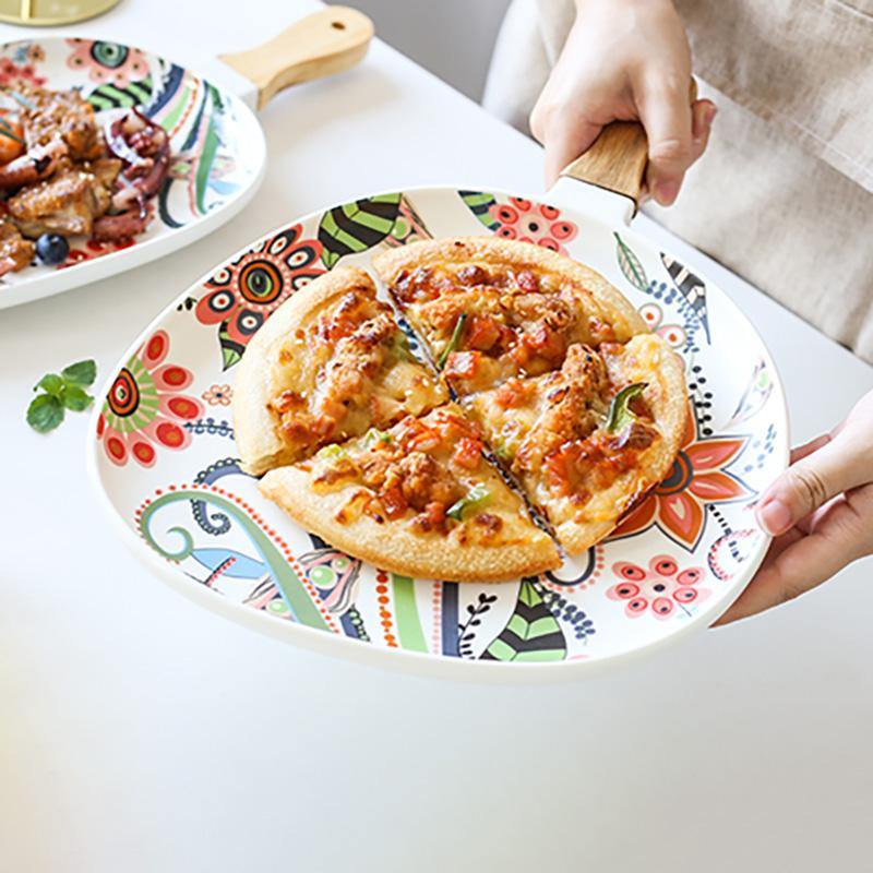 Batèk Floral Handle Plate - TOV Collection