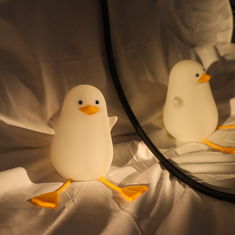 Dashing Penguin Mew LED Lamp