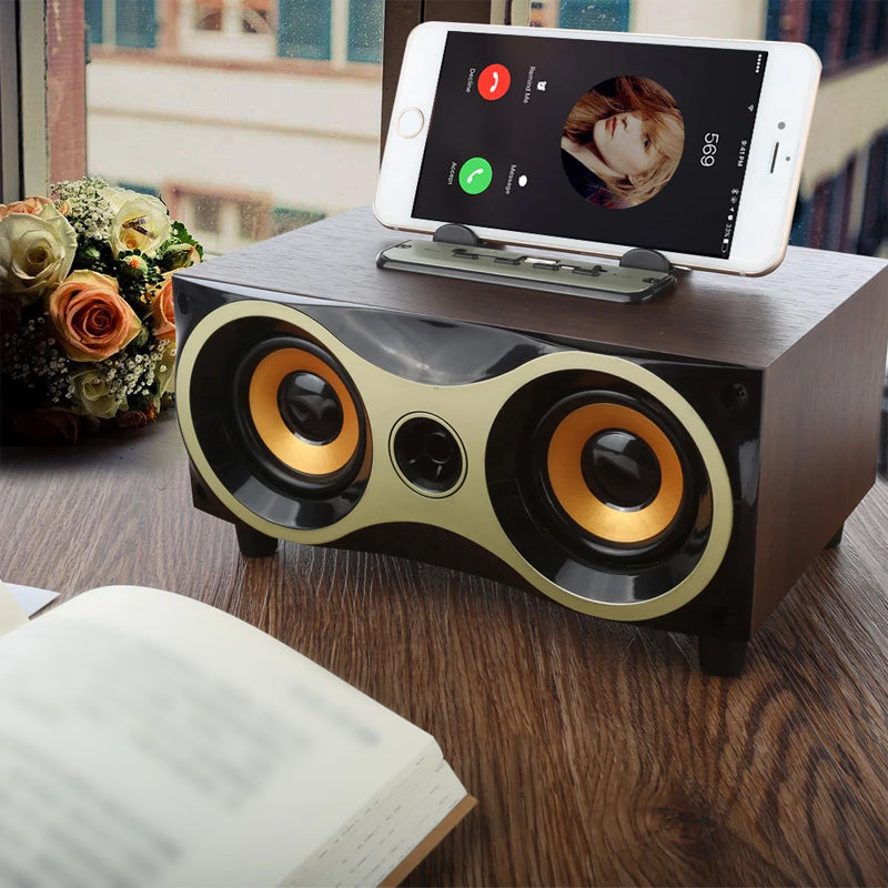 Owly Eye Wooden Bluetooth Speaker