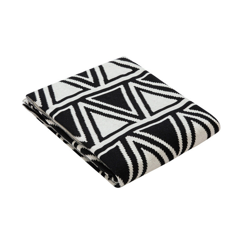 Forrest Black &amp; White Geometric Throw