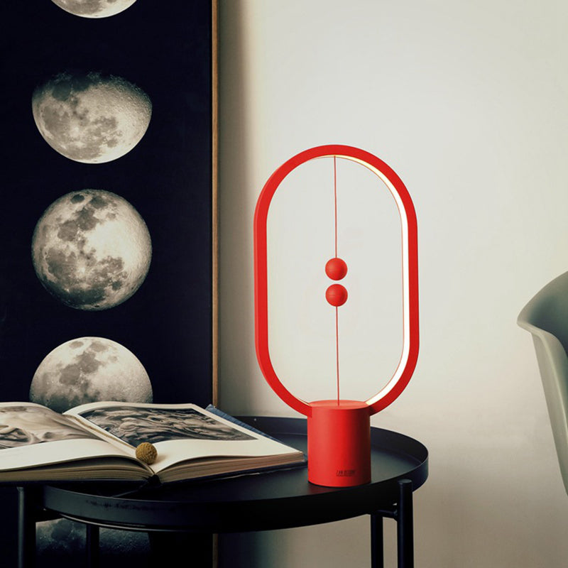 Heng Balance Desk Lamp