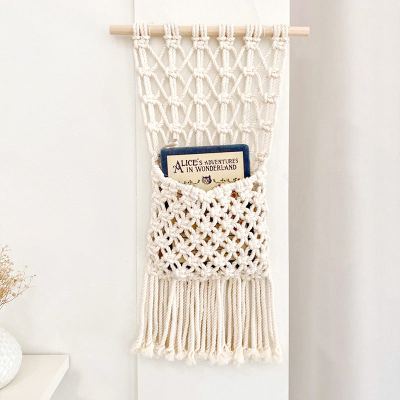 Idris Macramé Pocket Hanger