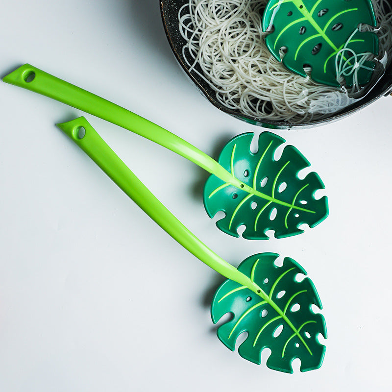 Lea Leaf Pasta Fork
