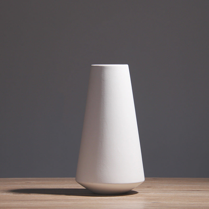 Poratha Geometric Vase