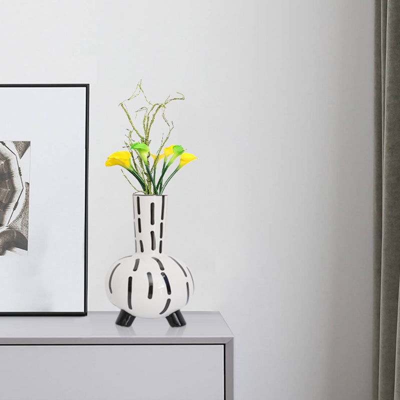 Shapher Minimal Vase