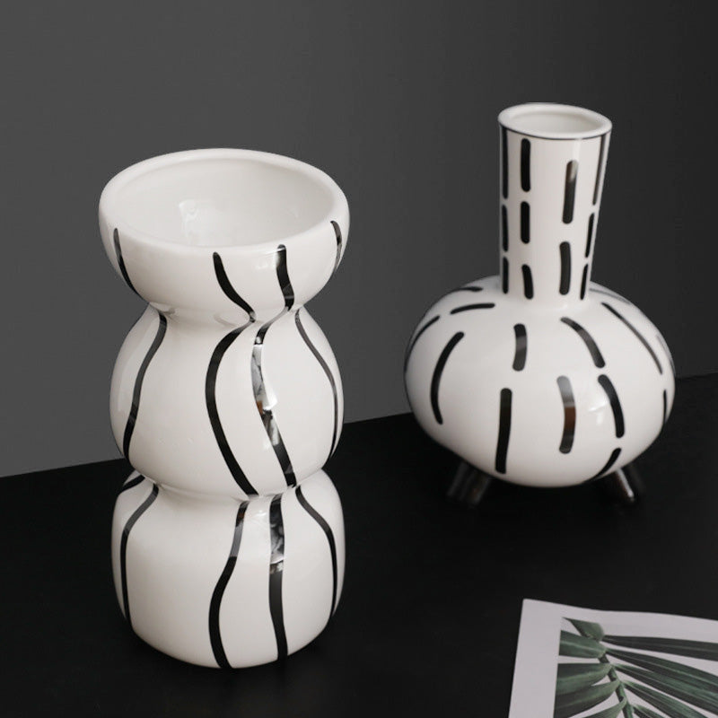 Shapher Minimal Vase