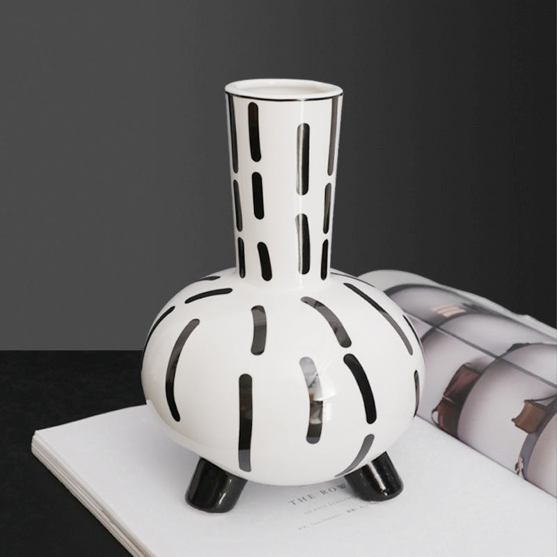 Shapher Minimal Vase