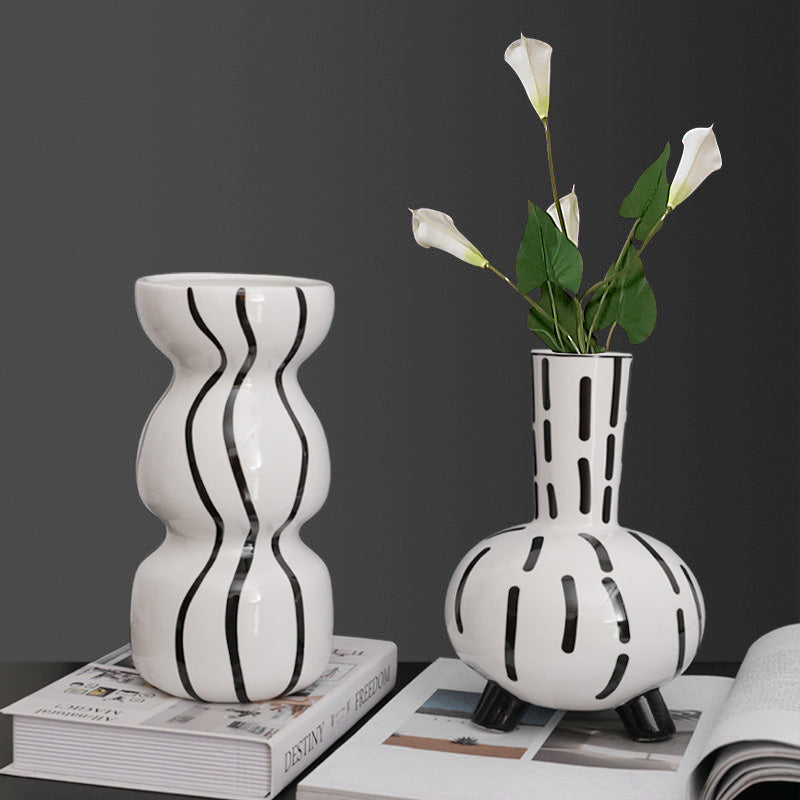 Shapher Minimal Vase