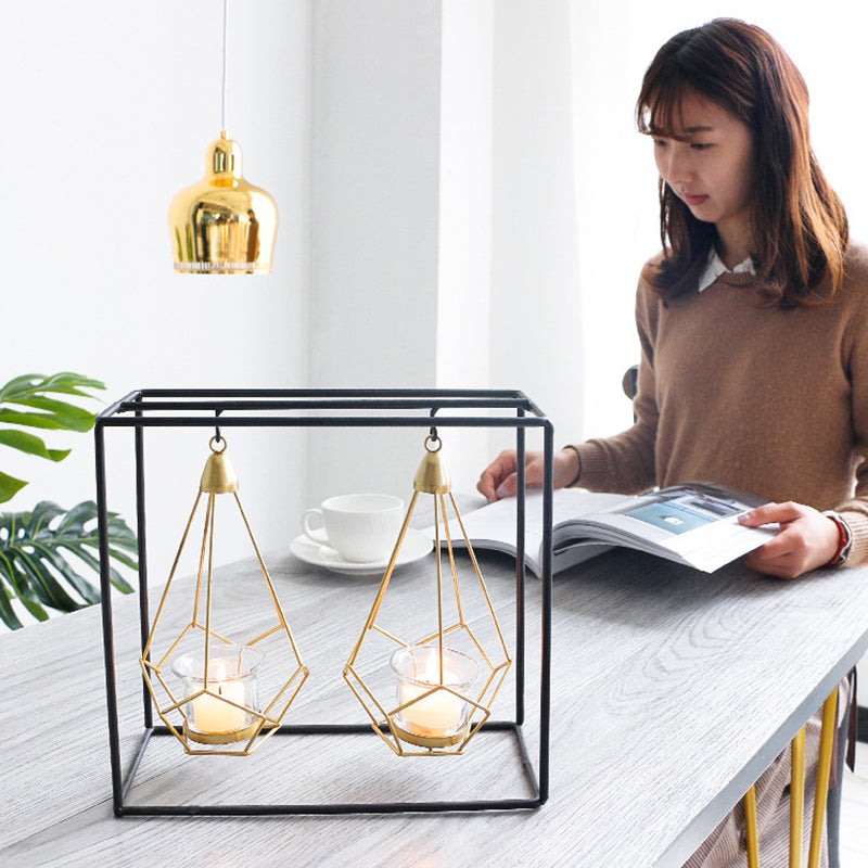 Yang&#39;s Hanging Candle Holder